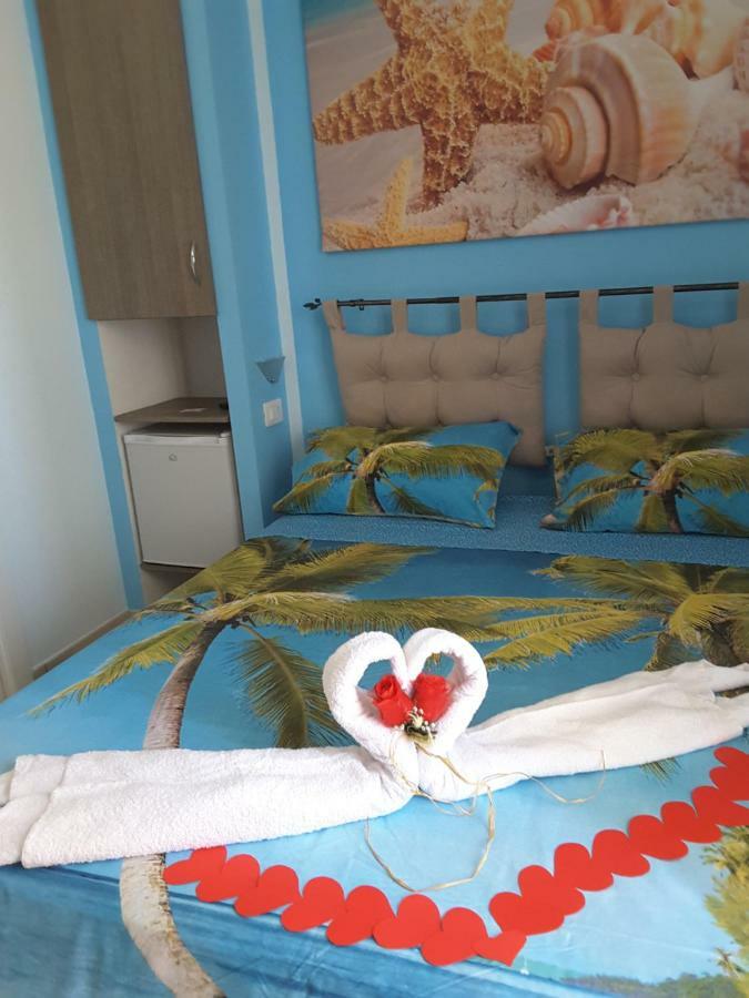Stella Marina Rooms For Rent Portopalo Di Capo Passero Kültér fotó